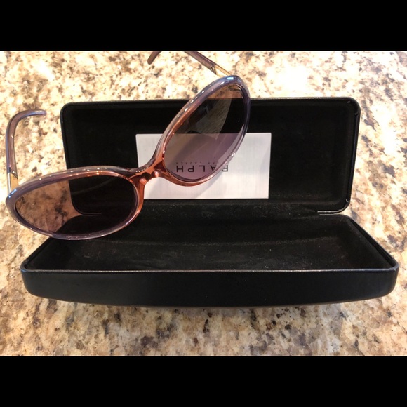 Ralph Lauren Sunglasses with Case. - Picture 3 of 3